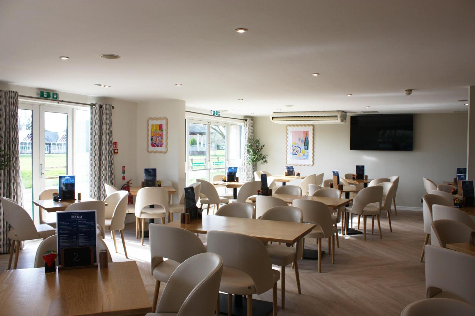 Stoneleigh Park Lodge Ashow Экстерьер фото