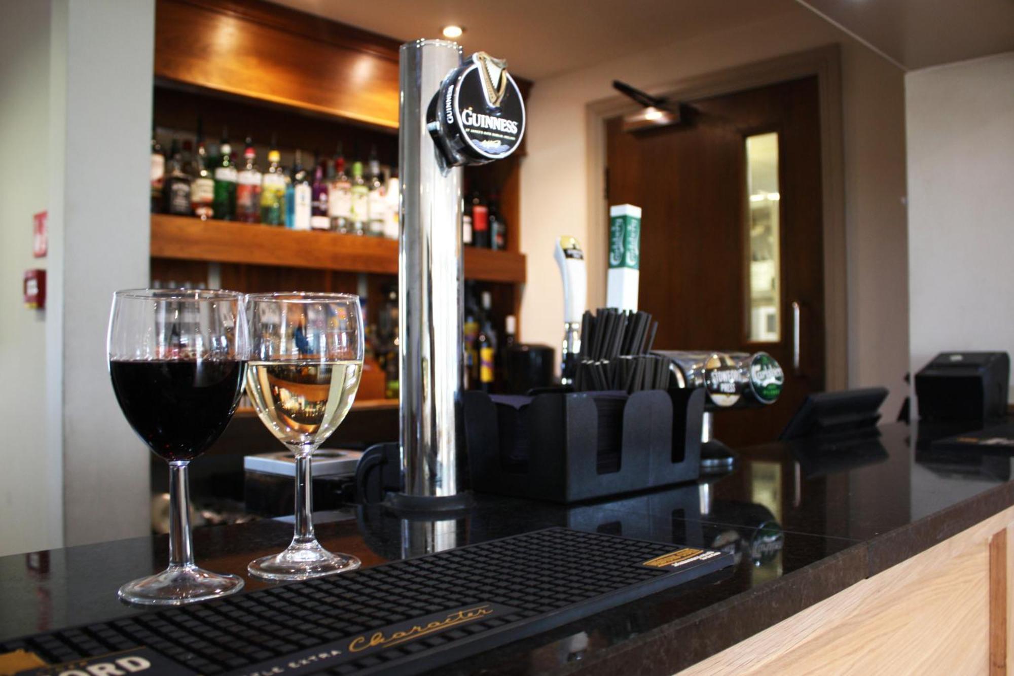 Stoneleigh Park Lodge Ashow Экстерьер фото