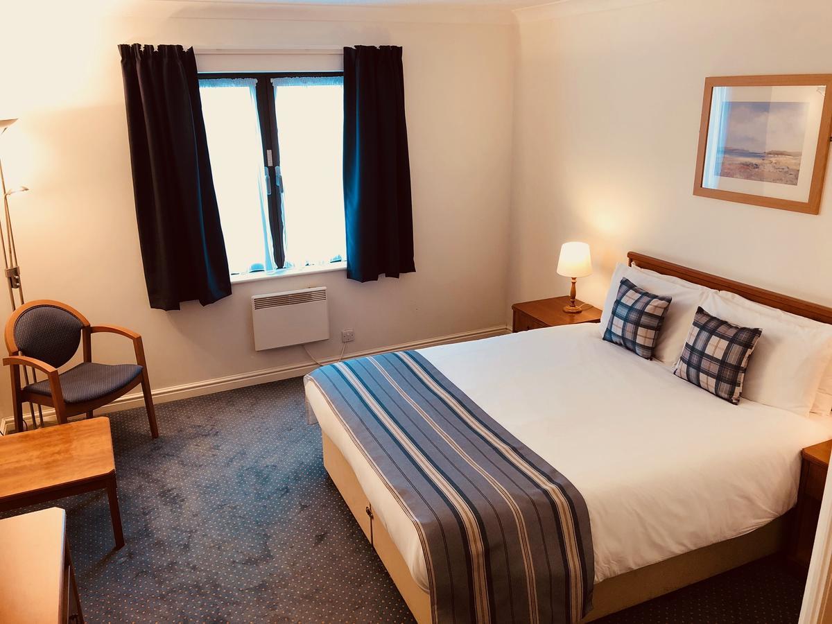 Stoneleigh Park Lodge Ashow Экстерьер фото