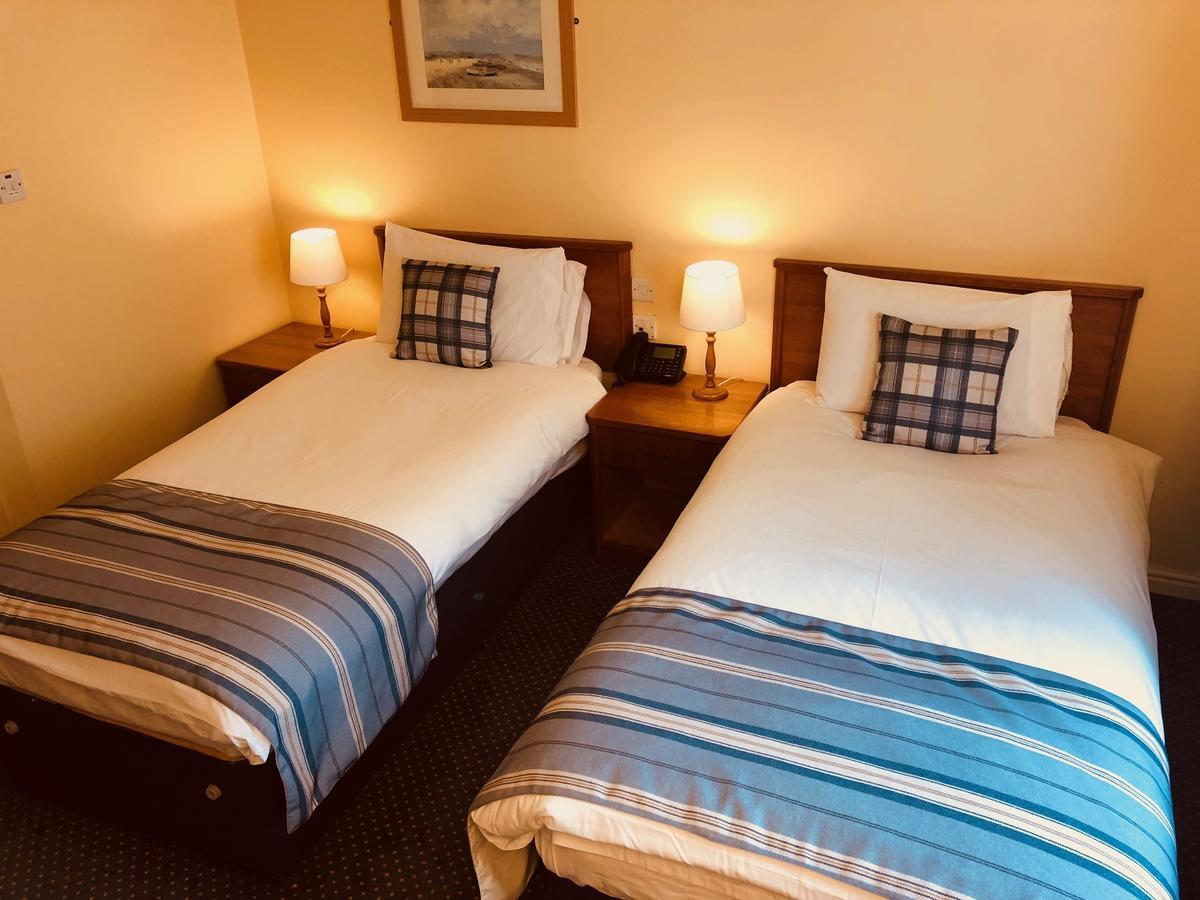 Stoneleigh Park Lodge Ashow Экстерьер фото